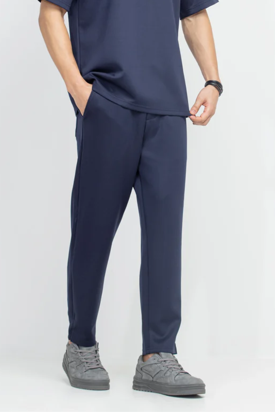 Men's Solid Navy Blue Premium Relaxed Fit Trouser
