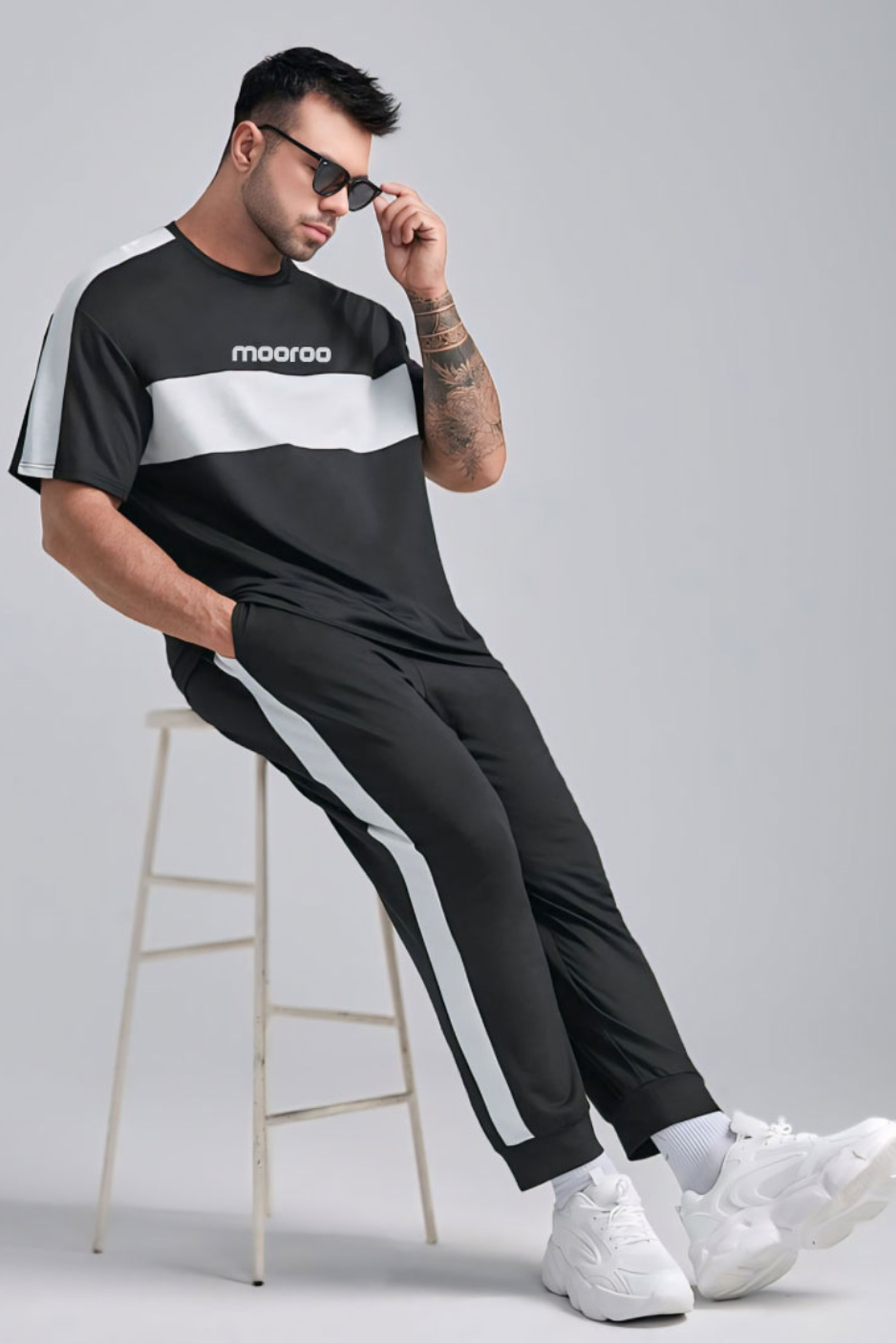 Sleek Sporty Black Dry-fit Tracksuit